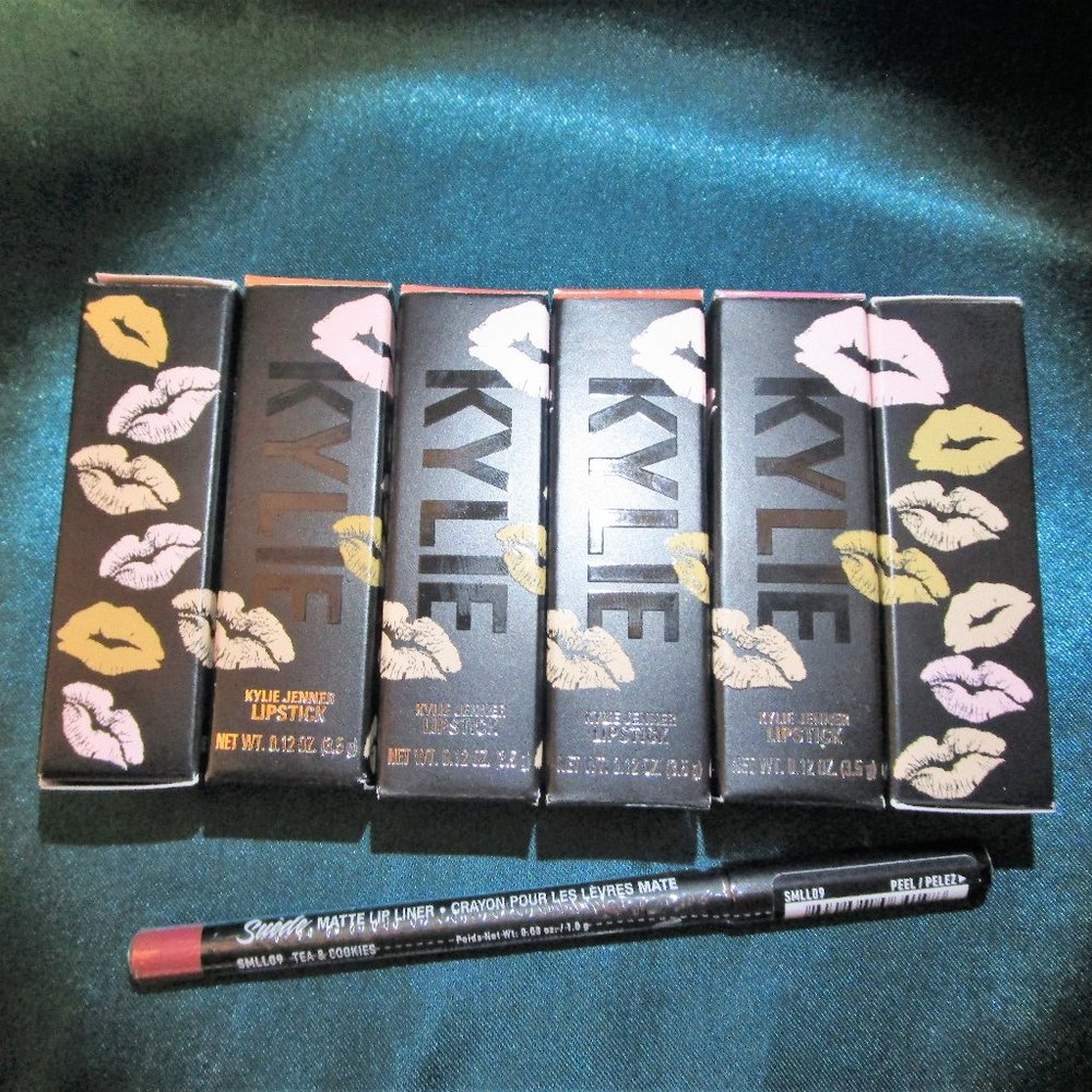 Kylie Cosmetic Nude Mix Lipstick